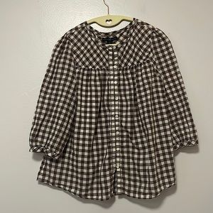 Comfortable brown and white shirt. Size medium GAP